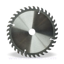 T. C. T Hojas de sierra para cortar madera en escamas y otros materiales de madera (BS-004)